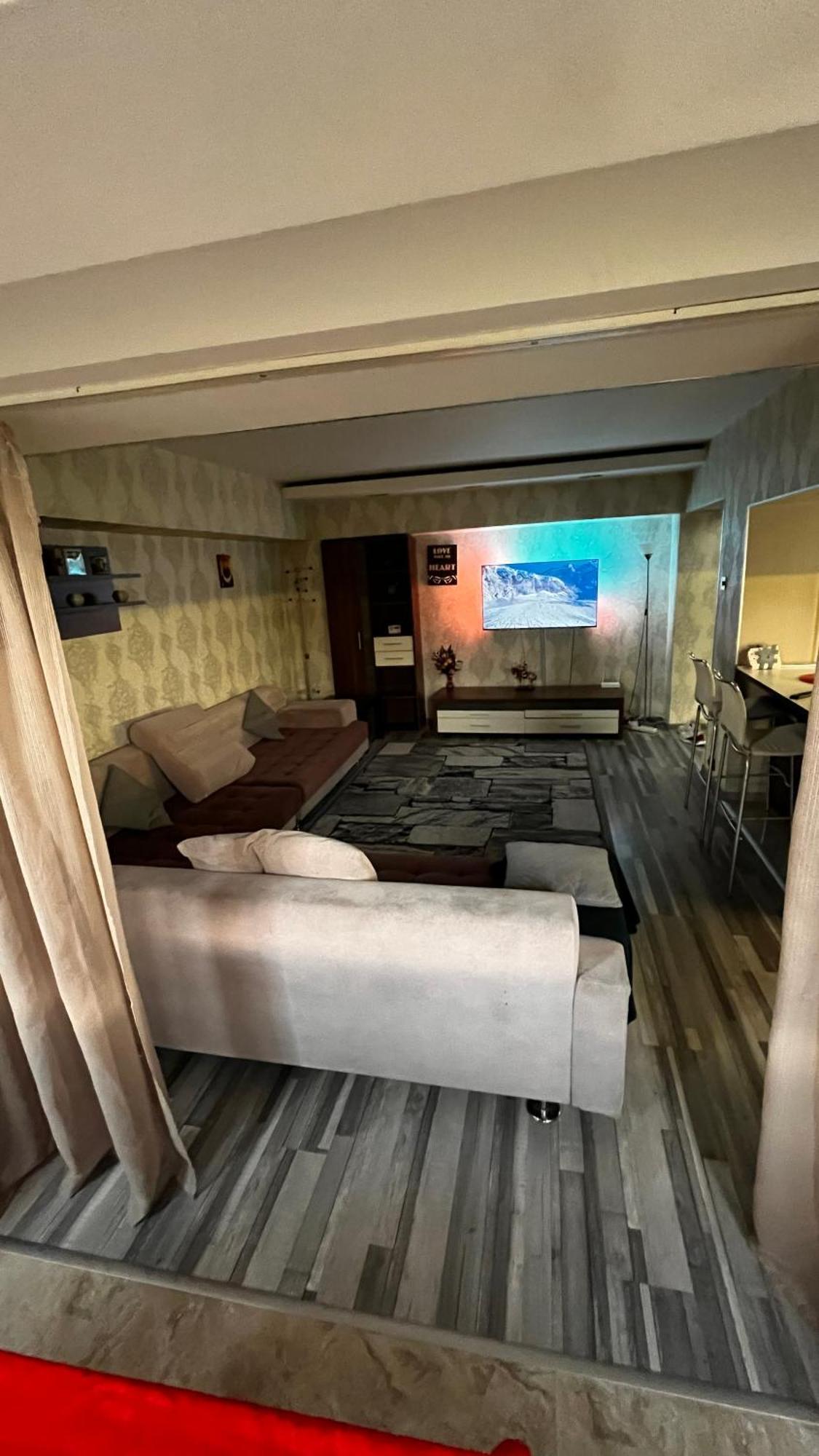 Luxury Appartement Boekarest Buitenkant foto