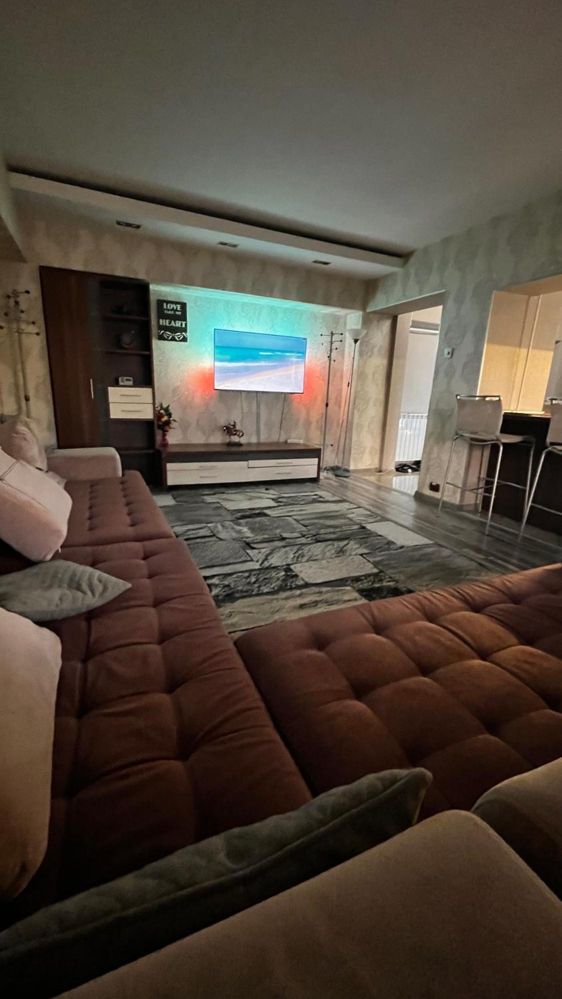 Luxury Appartement Boekarest Buitenkant foto