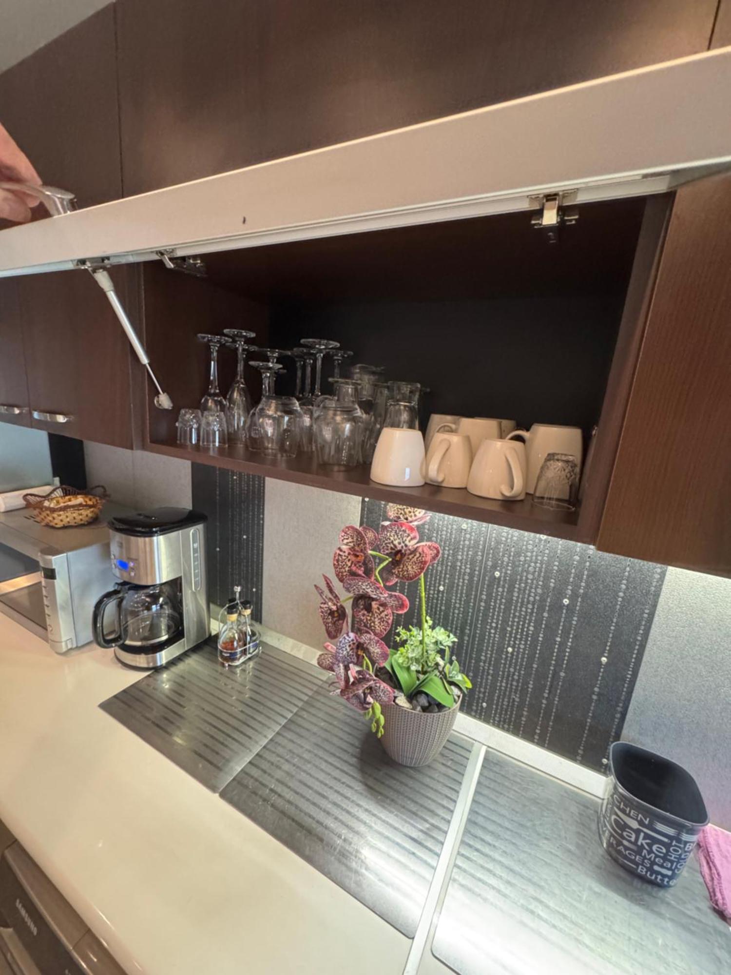 Luxury Appartement Boekarest Buitenkant foto