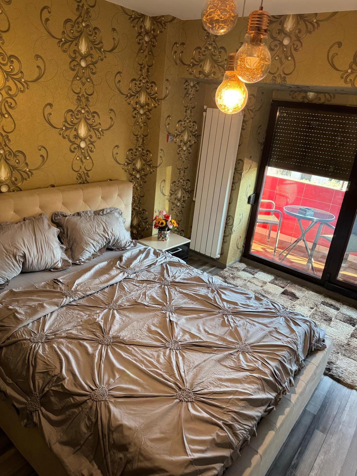 Luxury Appartement Boekarest Buitenkant foto